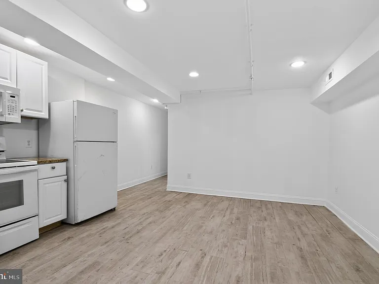 1707 N Capitol St NE #1 — Photo 5