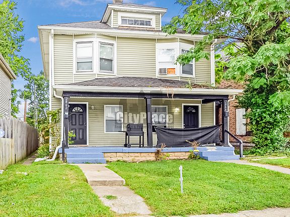 3rd image of 2862 Highland Pl