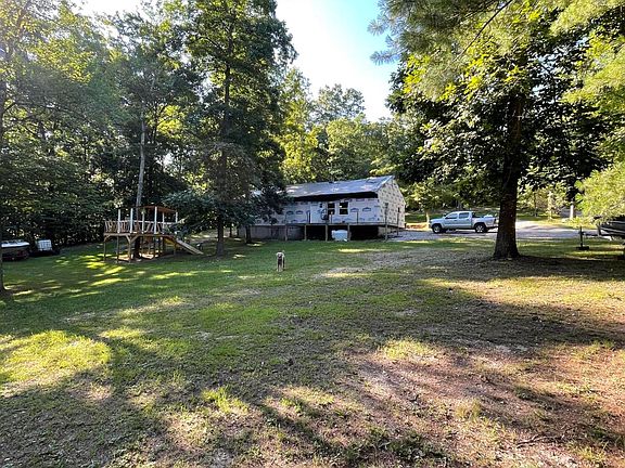 4th image of 293 Center Ln