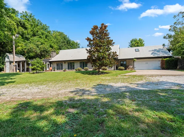 7327 W Farm Rd 88, Willard, MO 65781