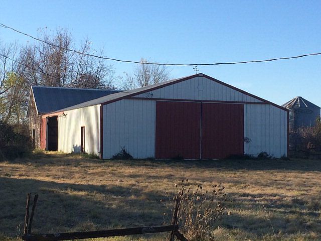 2nd image of 1049 E 510th Ave
