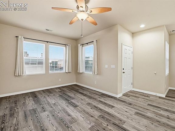4th image of 1795 Portland Gold Dr