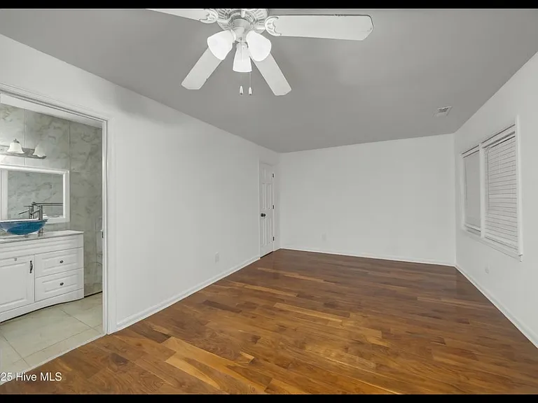 3436 Regency Dr — Photo 6