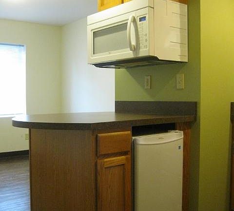 Dining counter, with refrigerator and built-in microwave