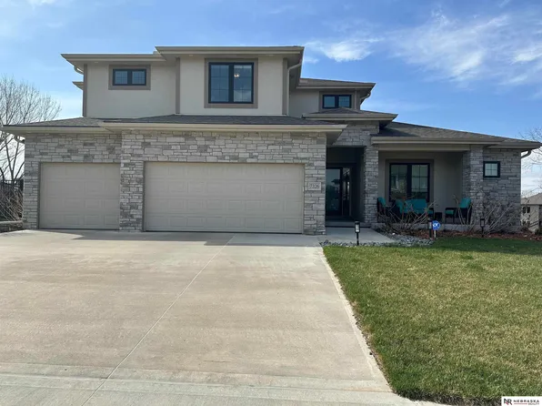 7326 N 154th Ave, Bennington, NE 68007