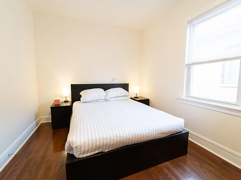 3328 S Lituanica Ave — Photo 9