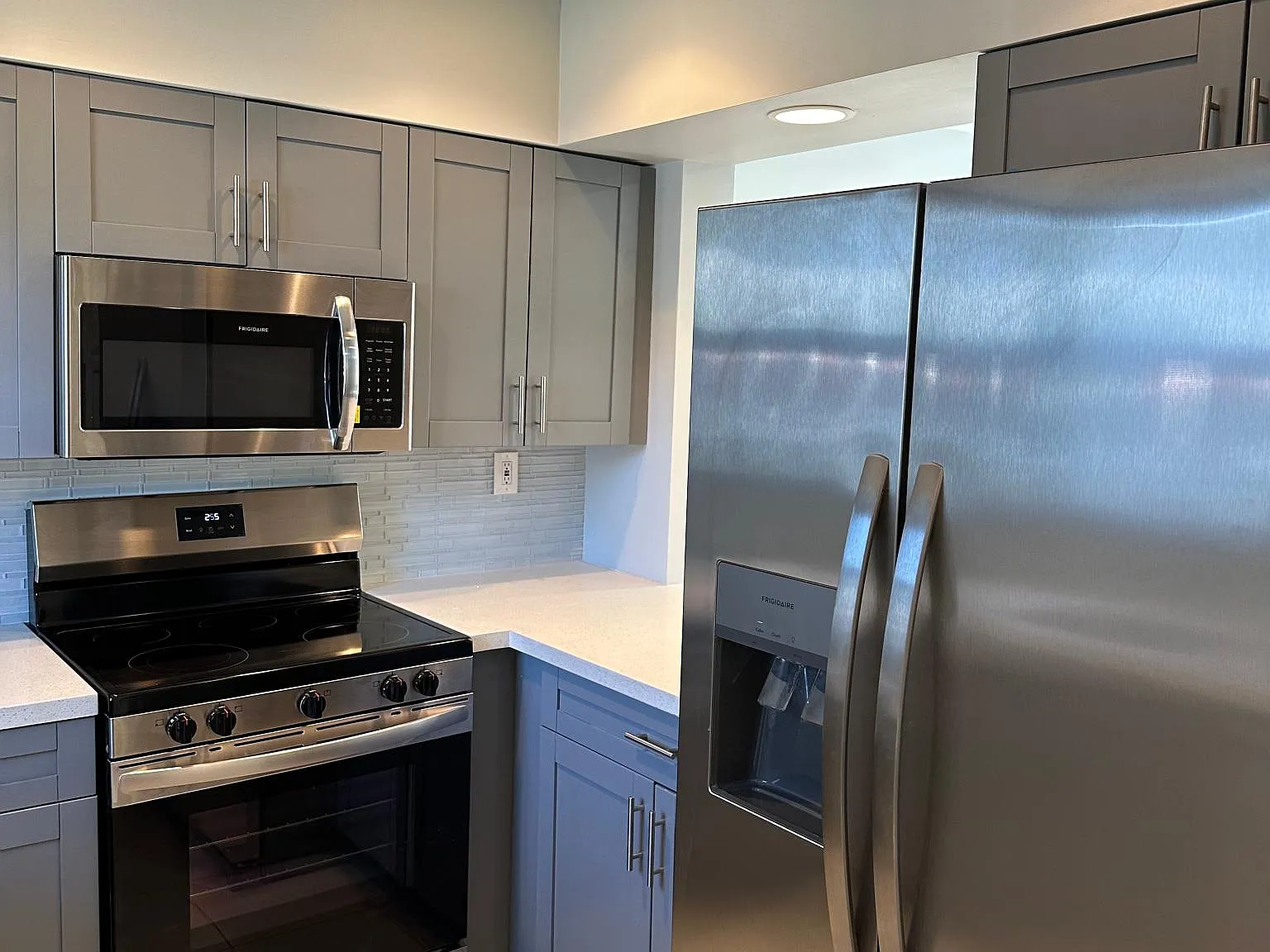 2 bed, 1.5 bath, 1020 sqft, $2,250 — Photo 3