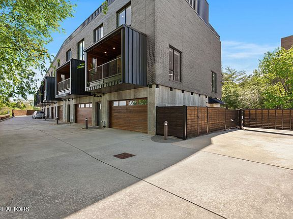4th image of 603 W Vine Ave