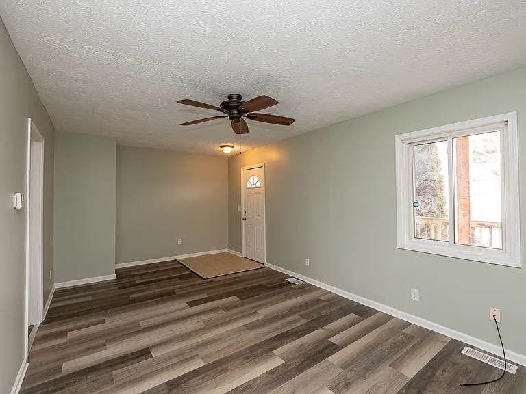 5030 Arch St — Photo 25