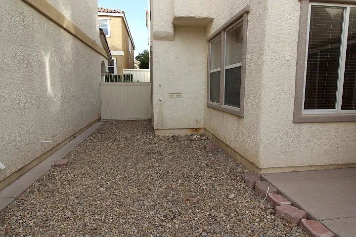 Showings Available Now — Photo 4
