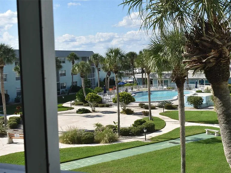 325 North Cswy #C304 — Photo 8