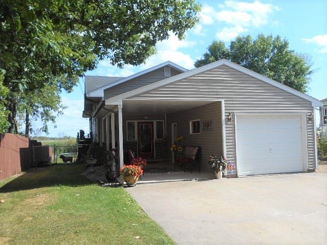 1st image of 2633 Lake Shore Dr