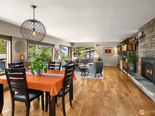 8814 Earl Avenue NW, Seattle, WA 98117