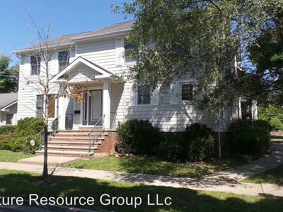 3rd image of 17409 Chagrin Blvd