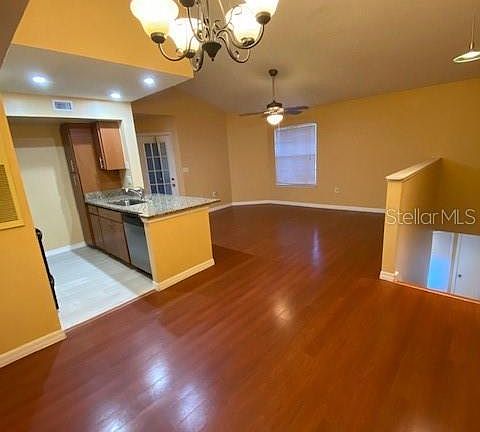 5th image of 441 Fountainhead Cir Unit 275