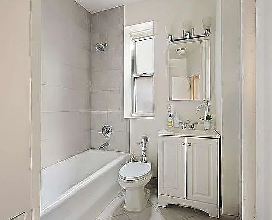 5th image of 223 E 50th St APT 6-B