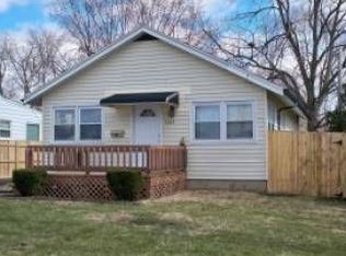 1365 Monroe St, Galesburg, IL 61401