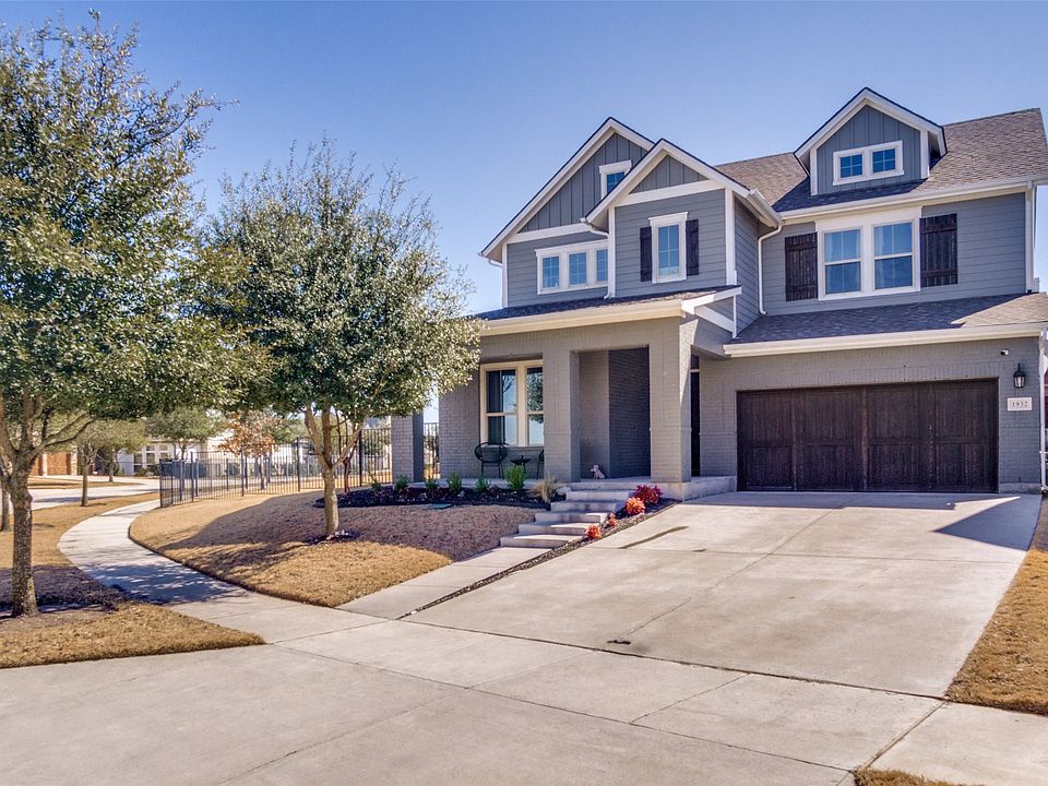 1st image of 1932 Bending Oak St