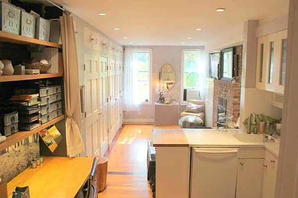 Rented by Keller Williams NYC | media 29