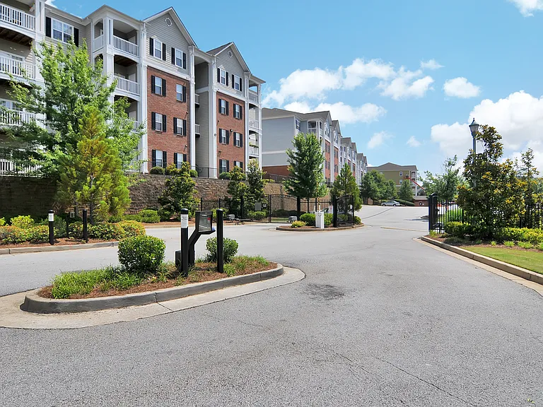 The Reserve at Ivy Creek Apartment Homes — Photo 2