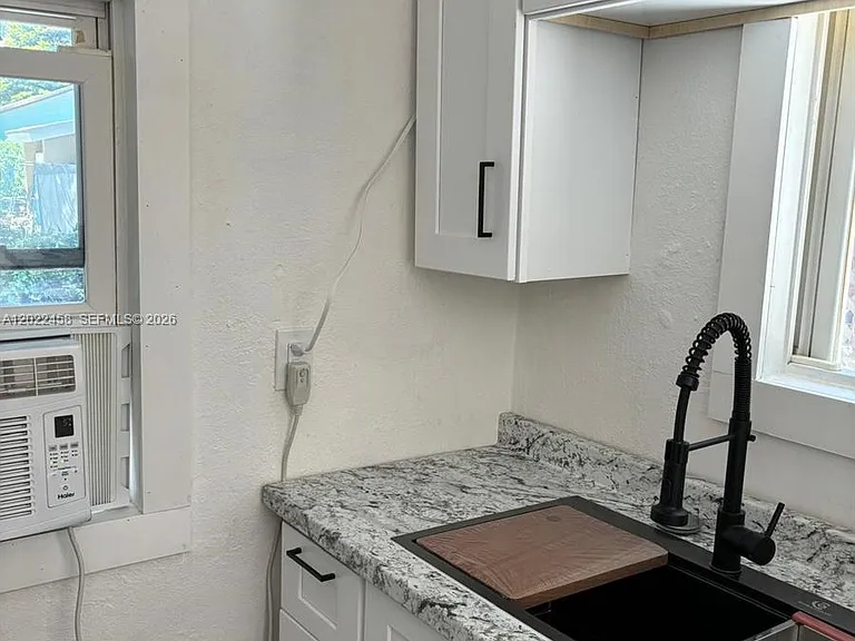 5911 NW 5th Ct #5911 — Photo 8