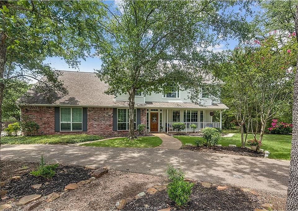 1st image of 4613 Midsummer Ln