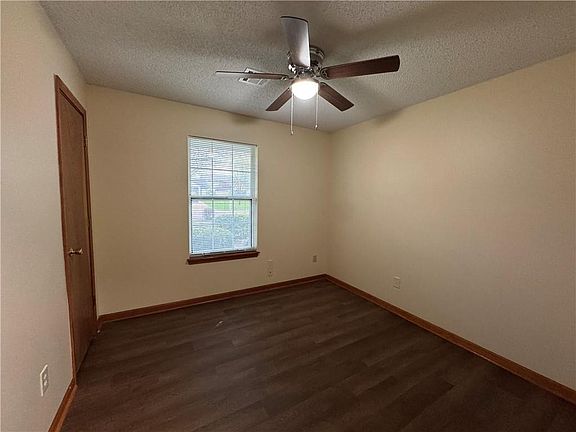 5th image of 1608 N Lazy Branch Rd