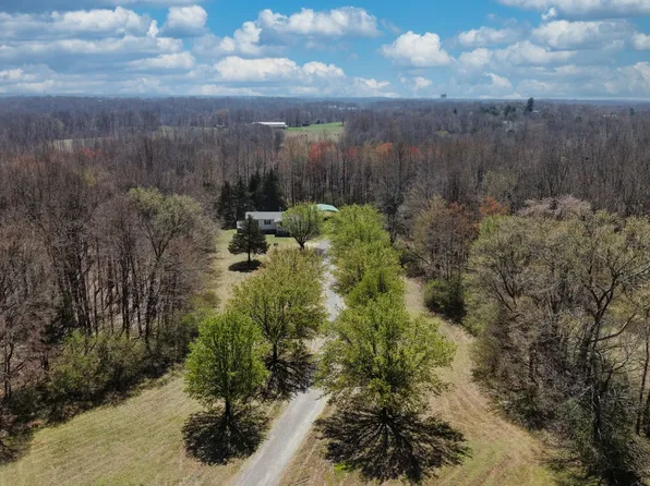 664 Old Dry Hollow Rd, Vanleer, TN 37181