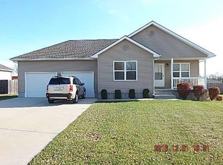 325 Kennedy Ave, Iola, KS 66749