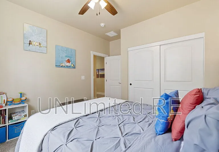 2907 W Presidio Dr — Photo 19