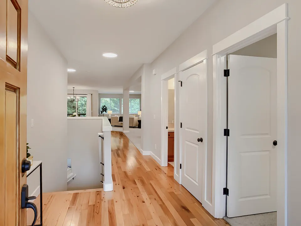 5710 NW 126th Ter