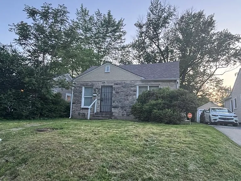 3740 Hillside Ave — Photo 1