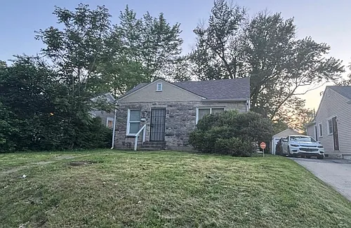 3740 Hillside Ave Photo 1