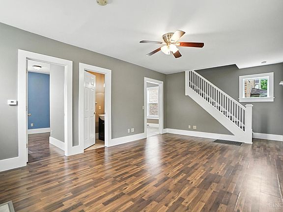 4th image of 327 N College Ave