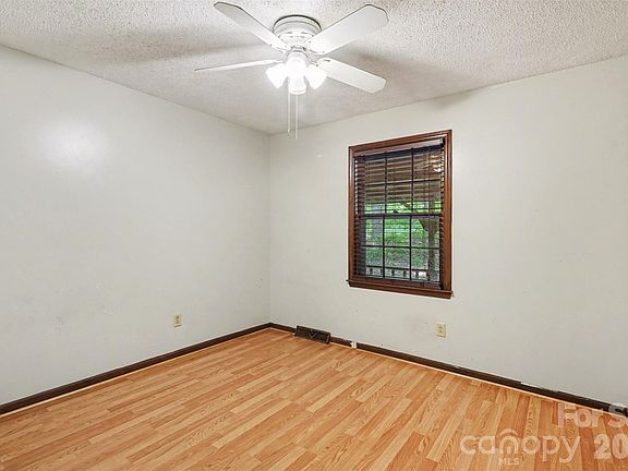 5th image of 5921 Senconee Rd