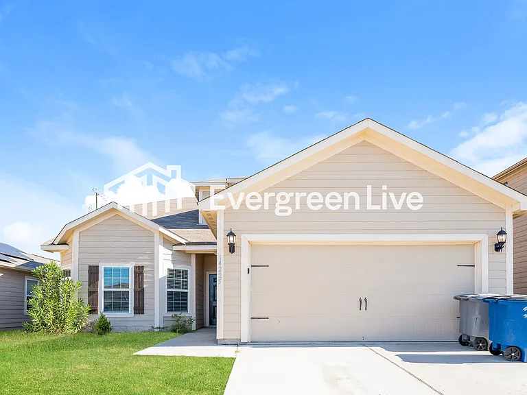 14225 Bridgeview Ln — Photo 1