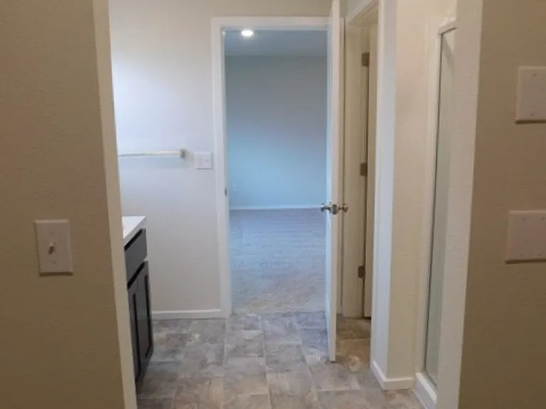 4737 Navigation Ave NE — Photo 15