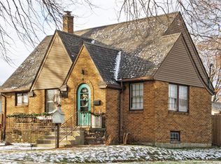 433 S Perkins Blvd, Burlington, WI 53105