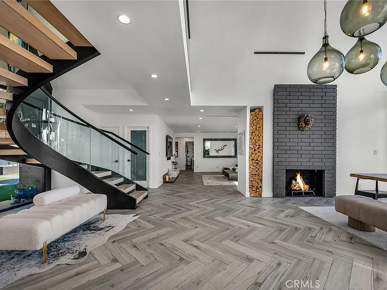 24301 Sylvan Glen Rd — Photo 13