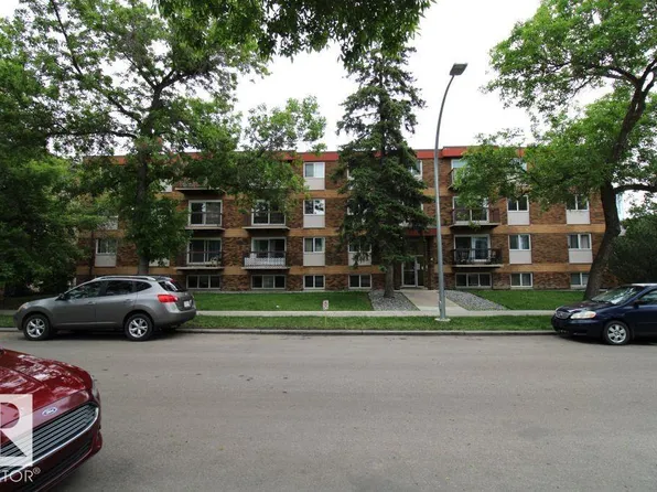 10725 111th St NW #305, Edmonton, AB T5H 3G2