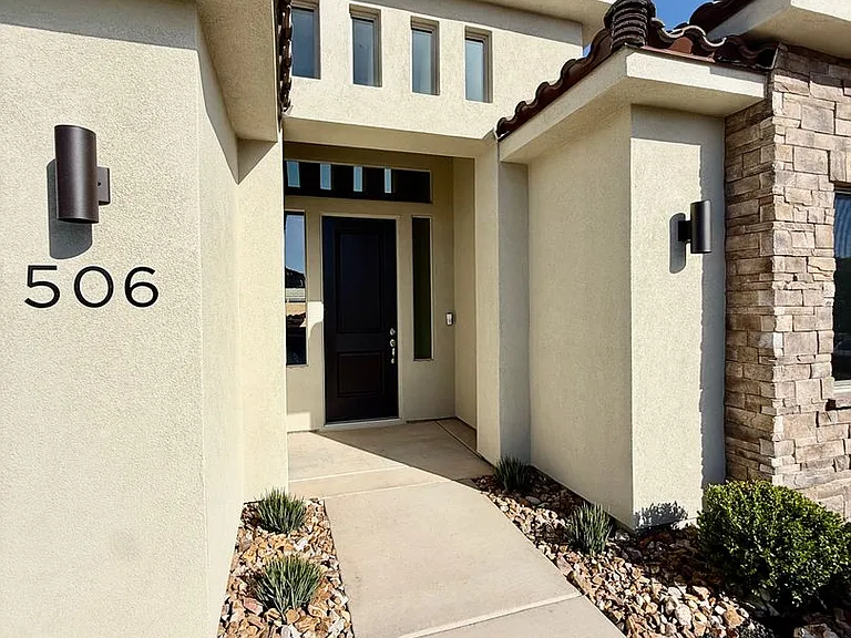 506 S Martignano Way — Photo 4