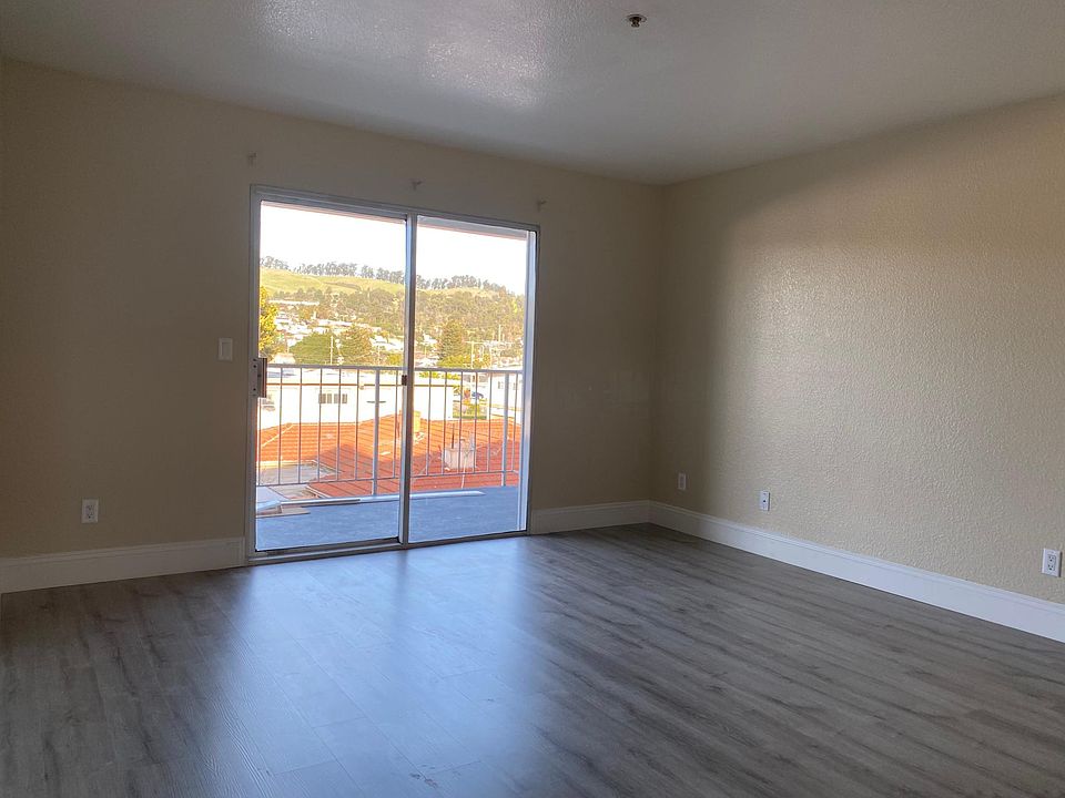 Balcourt Plaza 14822 E 14th St San Leandro CA Zillow