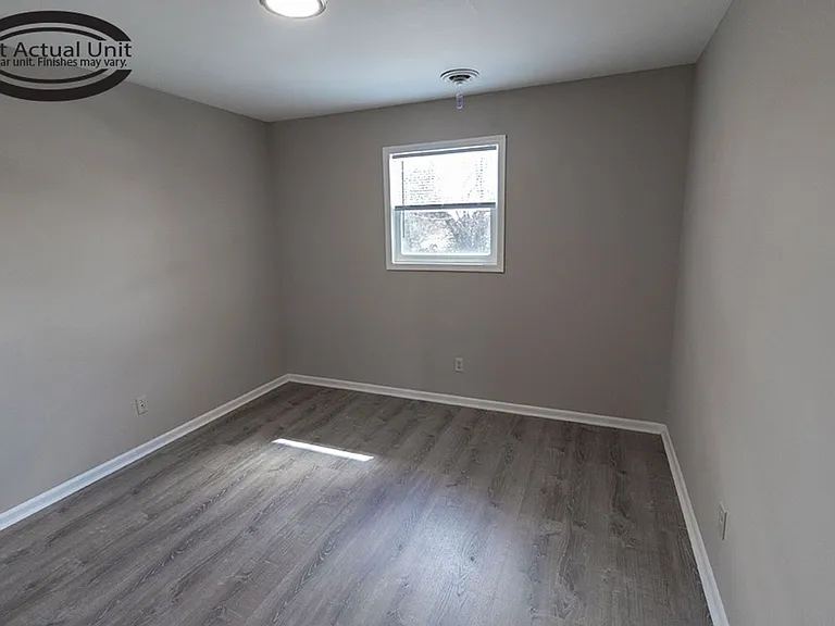 2932 Leeway Dr #D — Photo 19