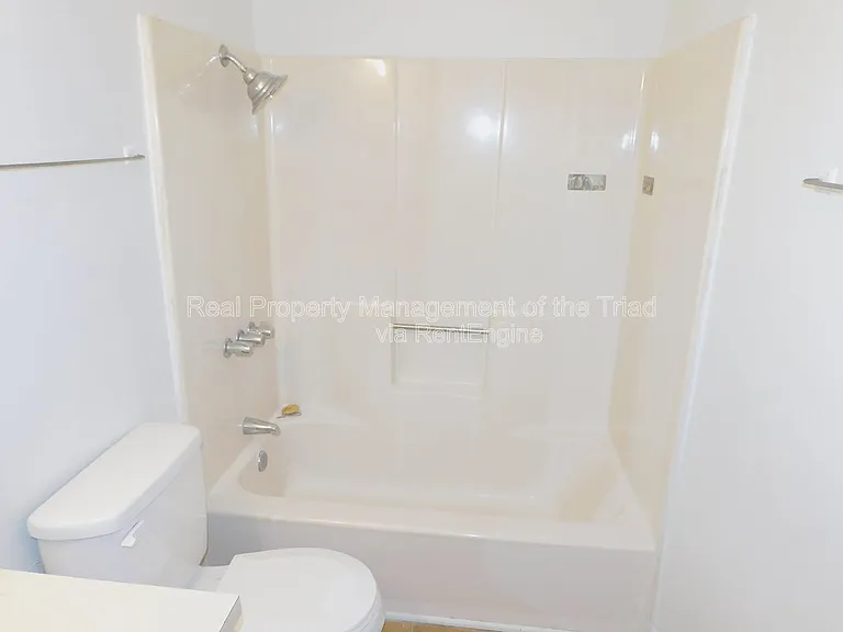2574 Green Oaks Ct SE #G — Photo 11