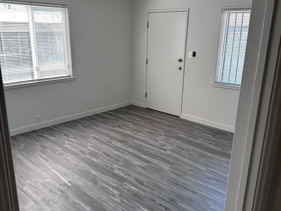 1st image of 582 N Wilson Ave