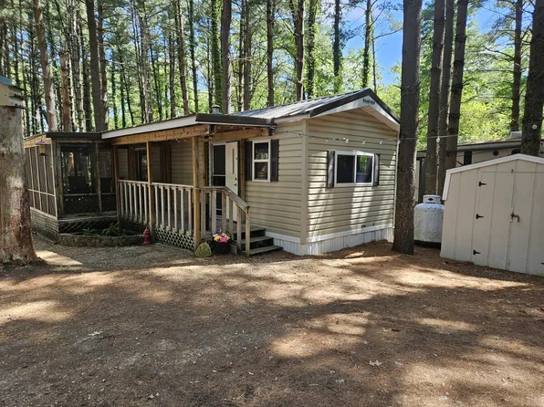 17/110 Woodhaven Lakes, Sublette, IL 61367