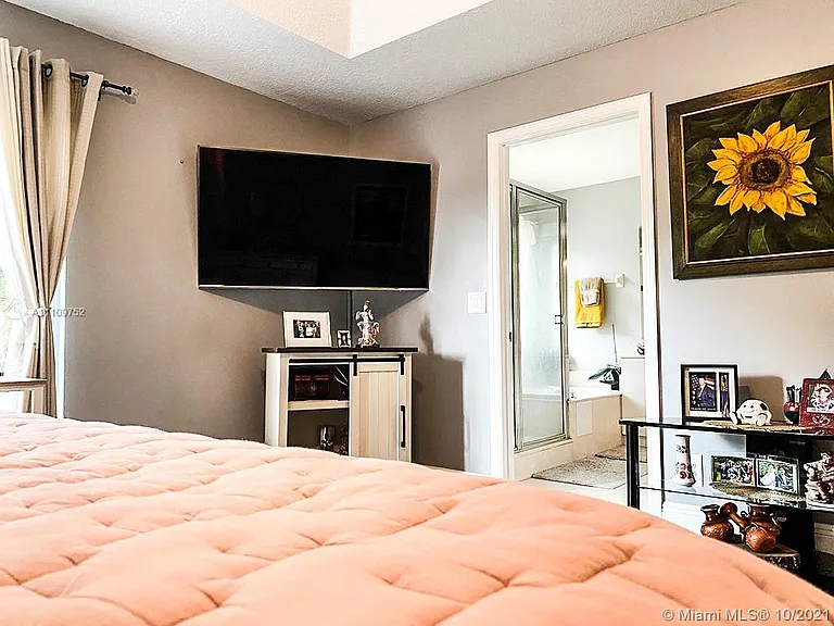 3657 Asperwood Cir — Photo 9