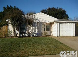 2409 Overbrook Dr, Arlington, TX 76014