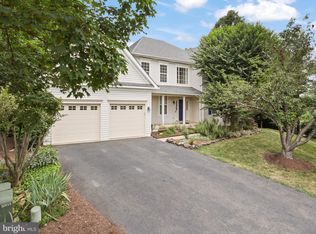 817 Duncan Pl SE, Leesburg, VA 20175