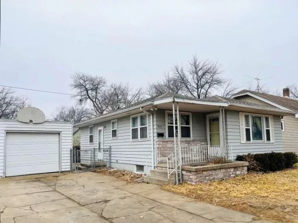 823 N K St, Fremont, NE 68025